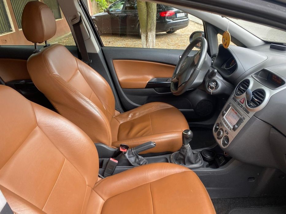 OPEL Astra 2011 — imagine 3