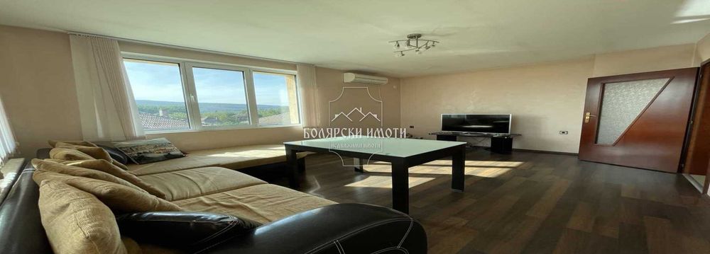 Етаж от къща в с. Първомайци