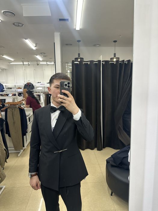 Смокинг сатылады- Продается Смокинг