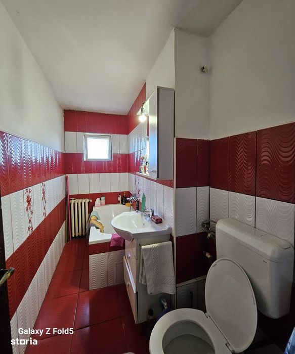 Apartament 2 camere – semidecomandat, Nufărul •