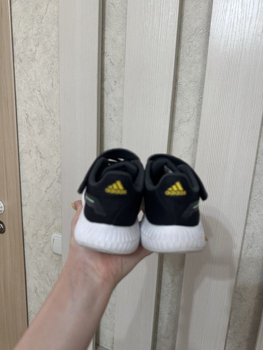 Обувь Adidas оригинал