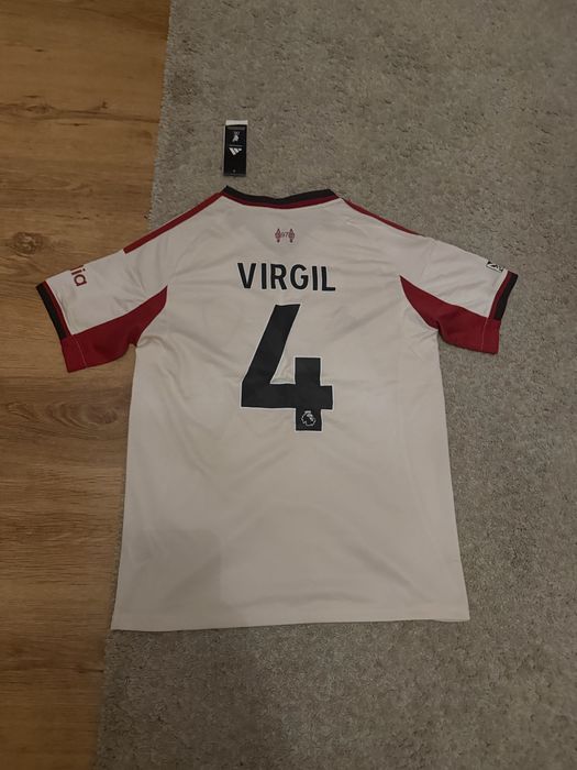 Tricou Van Dijk