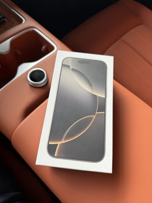 Iphone 16pro с гарантией