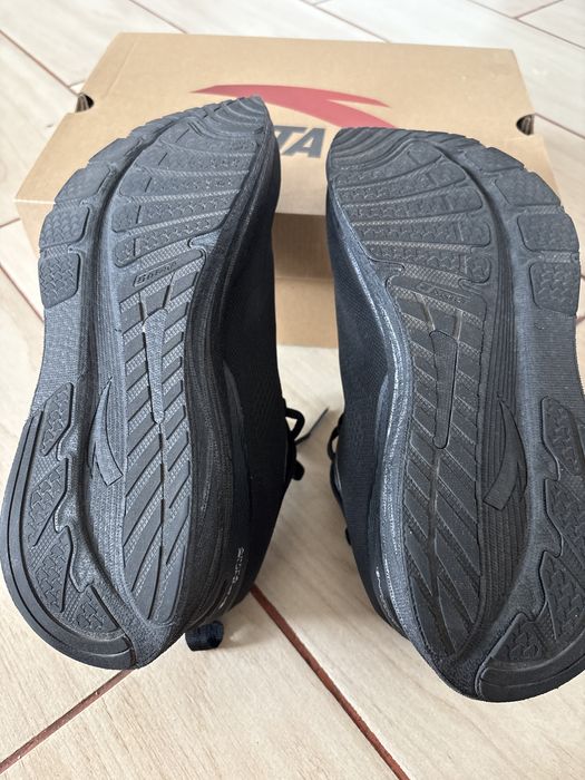 Кроссовки Anta Gazelle белые и черные 44р