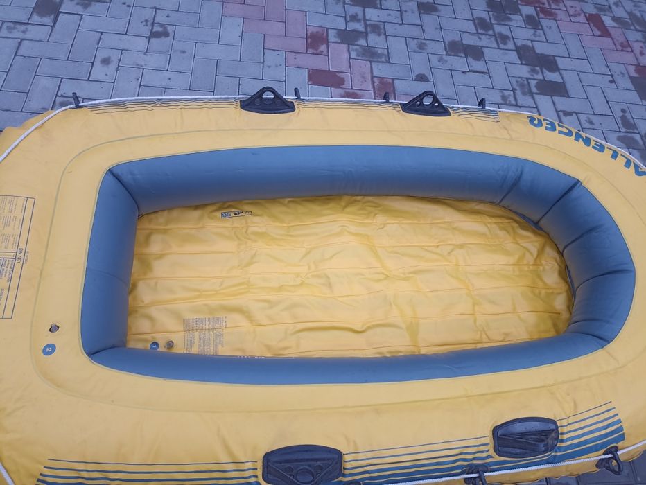 Надувная лодка challenger 400