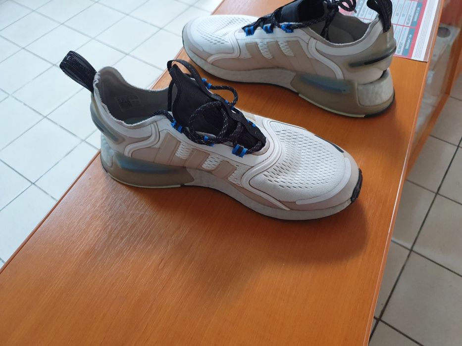 Vind Adidași 42,5
