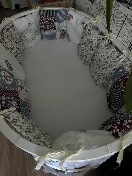 Продам бортики в кроватку