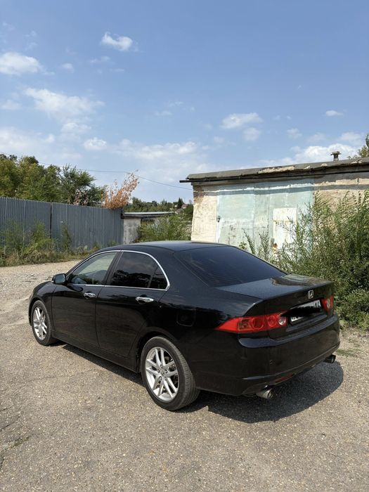 Продам Honda Accord, 2006 год