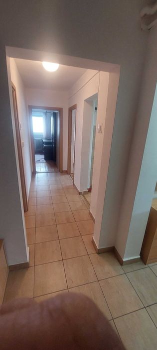 Apartament 3 camere de închiriat în Mănăștur – str. Mehedinți, etaj 7, decomandat, parcare