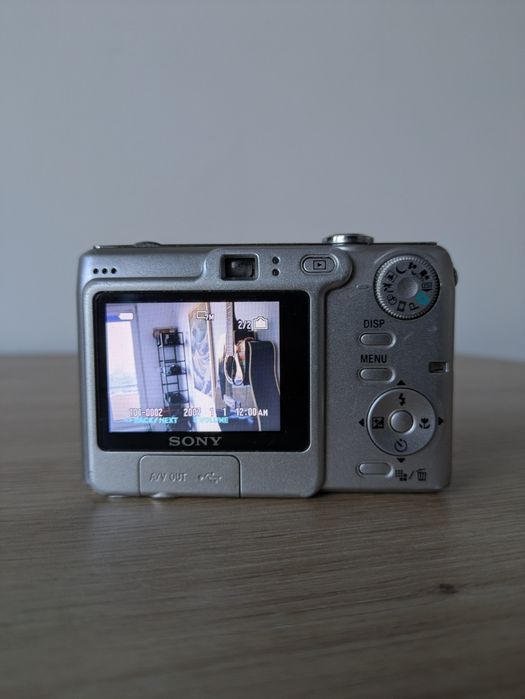 Sony Cybershot DSC-35 РЕТРО СНИМКИ стил Y2K (Year 2000)Дигитален Фотоапарат