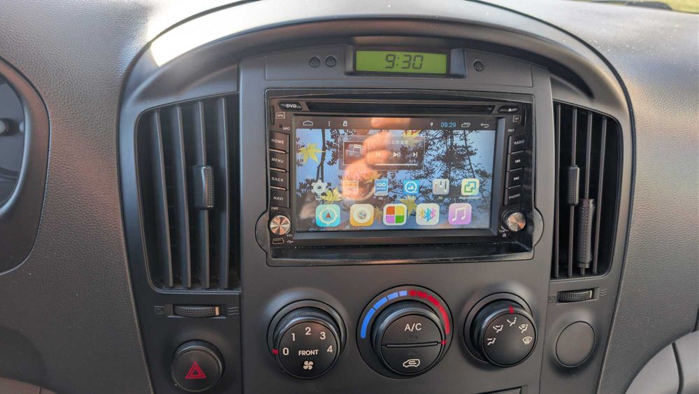 Autoutilitara HYUNDAI H1