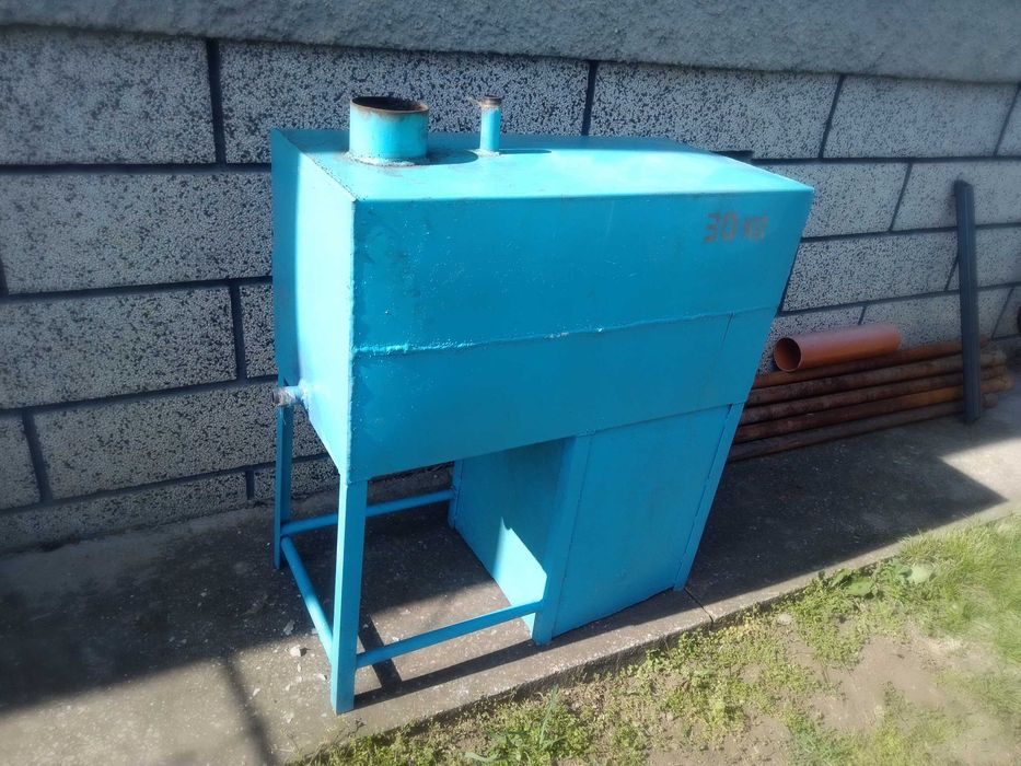 Котел за сламени,слънчогледови и дървени пилети