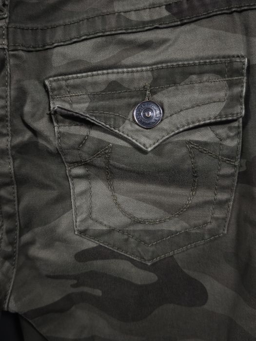 Blugi true religion camo de dama