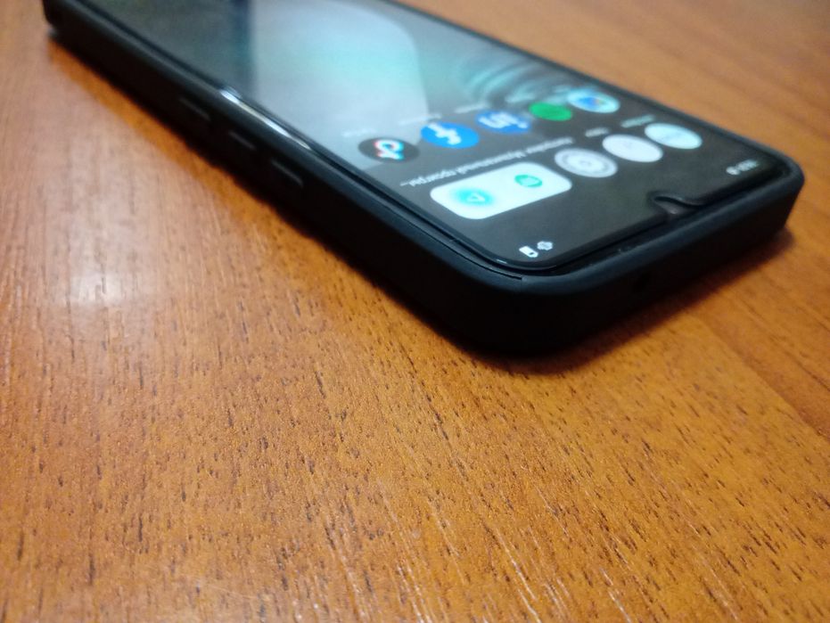 Vivo V23 e . ,память 128гб мощный смартфон