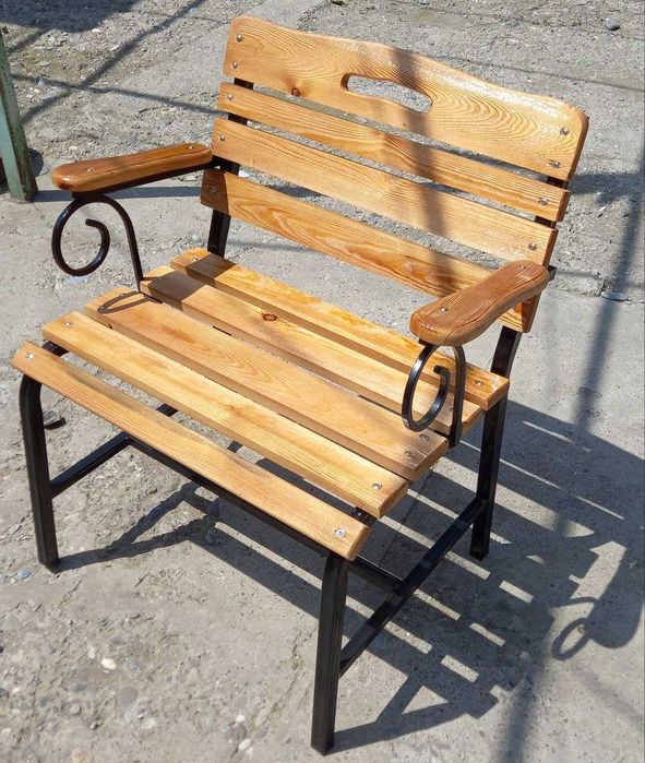 Стол стул скамейка сотилади