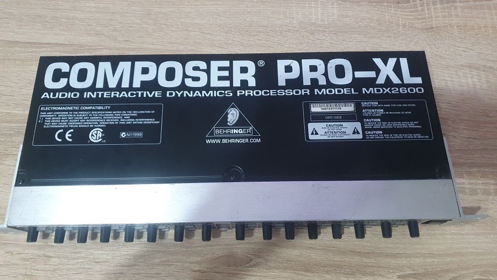 Vand Mixer și procesor audio