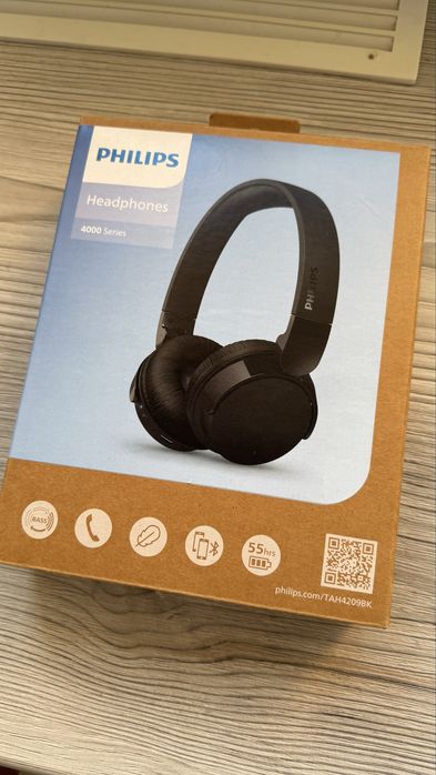 Наушники в подарок часы