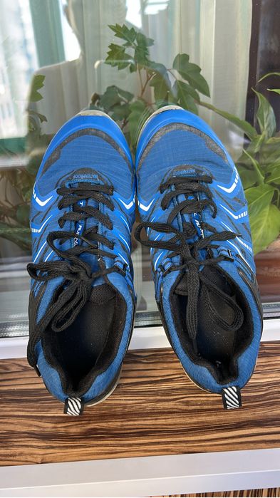 Кросовки 40 размер