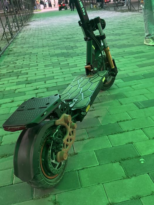 KUGOO M5 PRO в хорошем состоянии