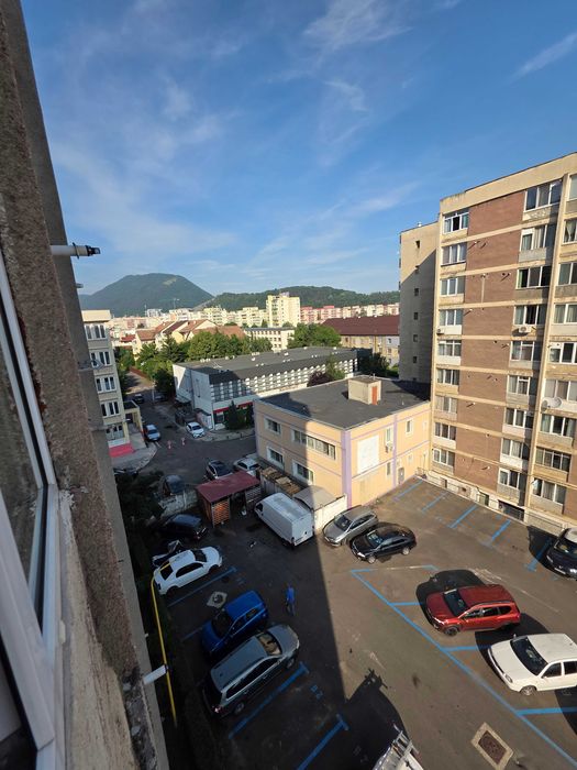 Închiriez garsoniera, zona Astra