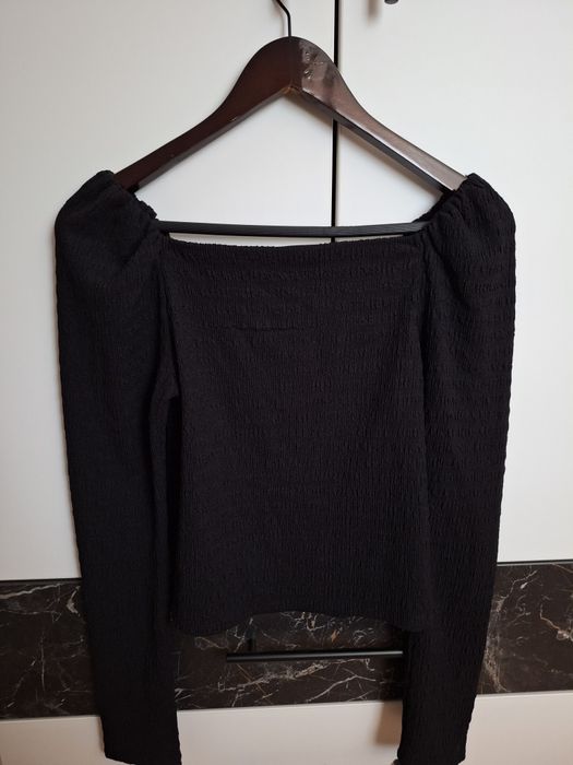 Черна блуза с дълъг ръкав HM