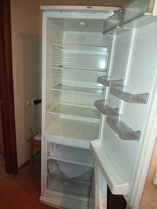 Продам срочно Холодильник