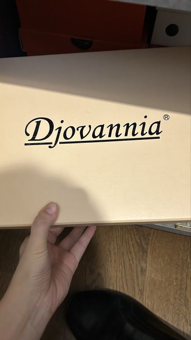 Продам ботинки осенние