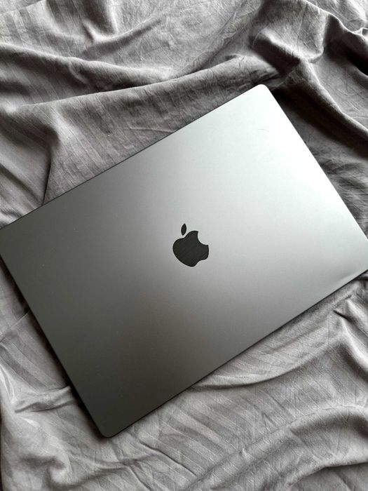 Macbook m1 max 32gb, 16', 1tb