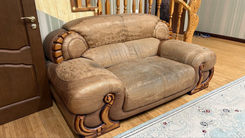 Продам большой мягкий диван