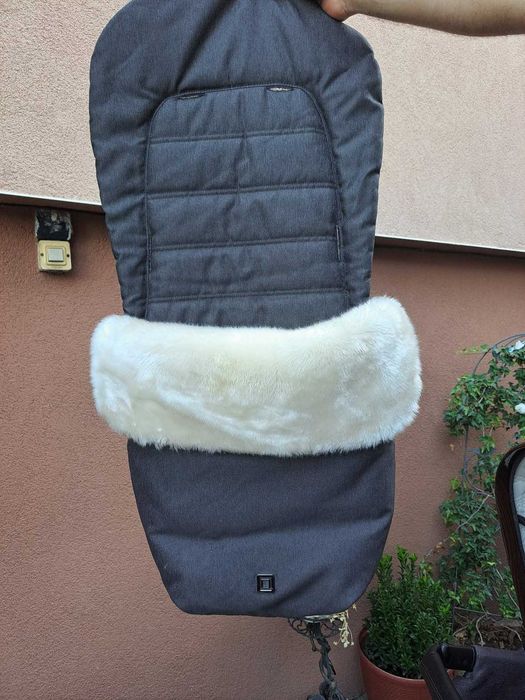 Бебешка количка 2 в 1 с включени аксесоари