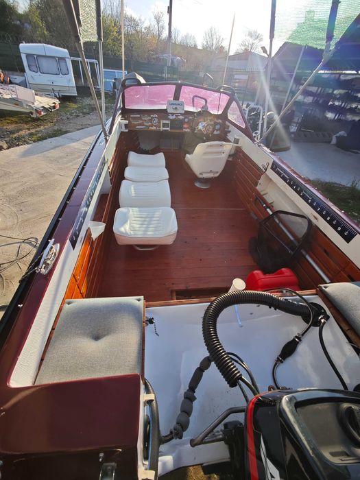 Лодка Зафира нов внос