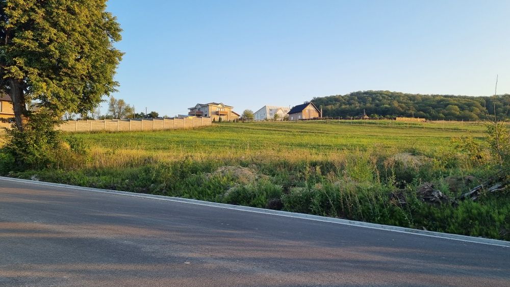 Vand teren parcele pe strada Baile Oglinzi in Targu Neamt [IN RATE)