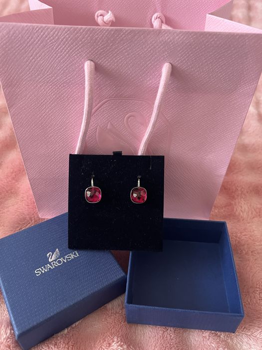 Чисто нови обеци - Сваровски