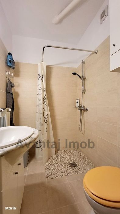 Floreasca, Bach, centrala de apartament, bloc anvelopat, decomandat
