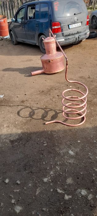 Vand un cazan de tuica din cupru alimentar 180l cu fundu de 4mm pereți
