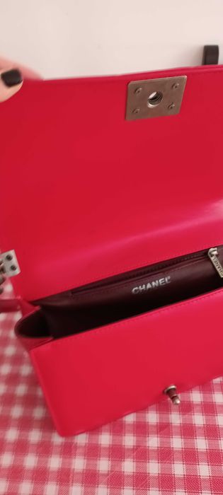 Продавам чанта тип Шанел