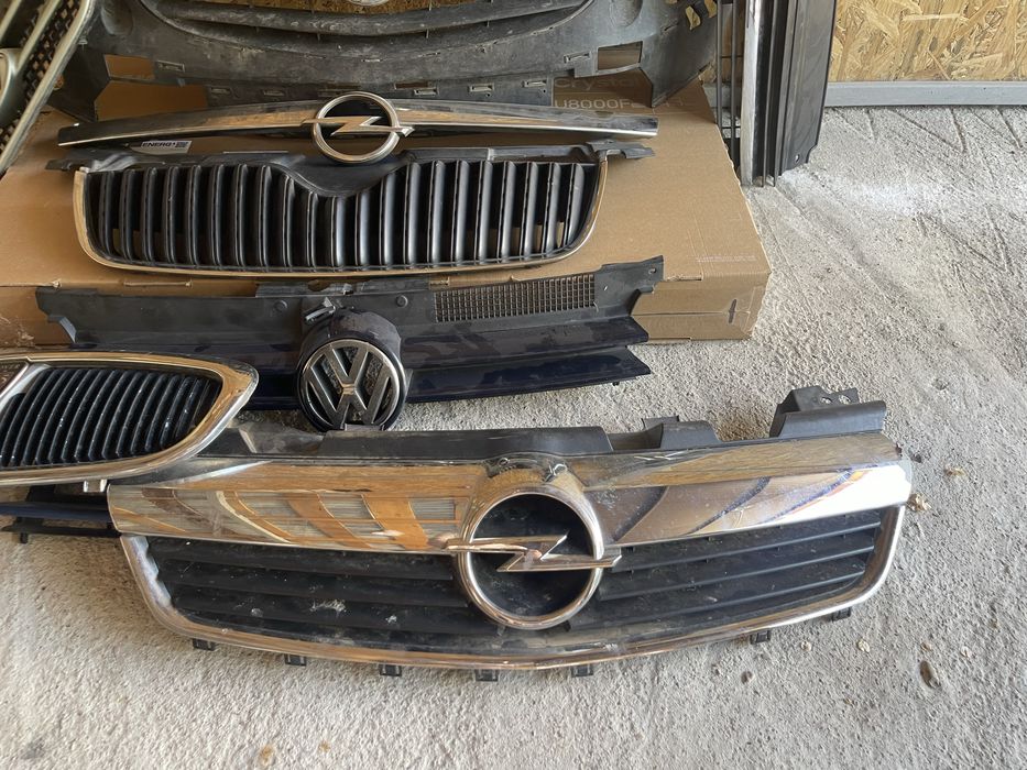 Grila/Masca radiator/Fabia 2/c5/Zafira,astra H/rover 25,matrix/Corsa D,Audi A4 b6 cabrio, trager opel Insignia, golf 4