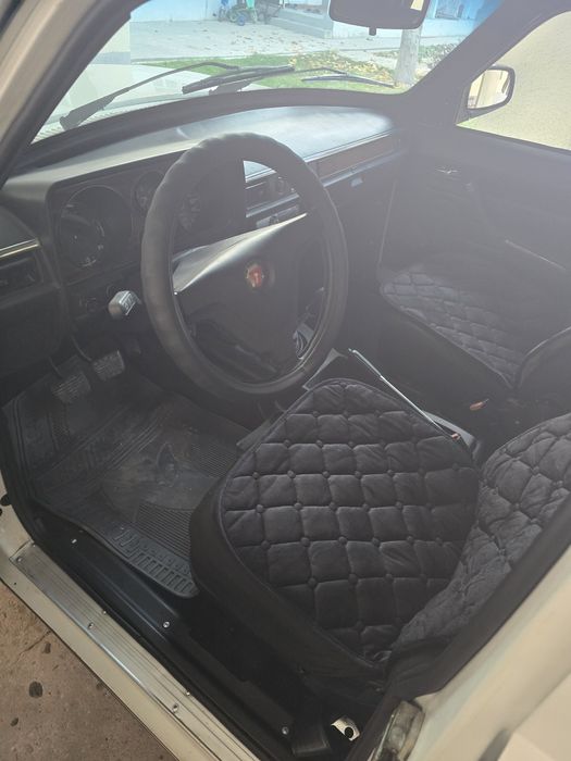 Волга газ 2410 сотилади