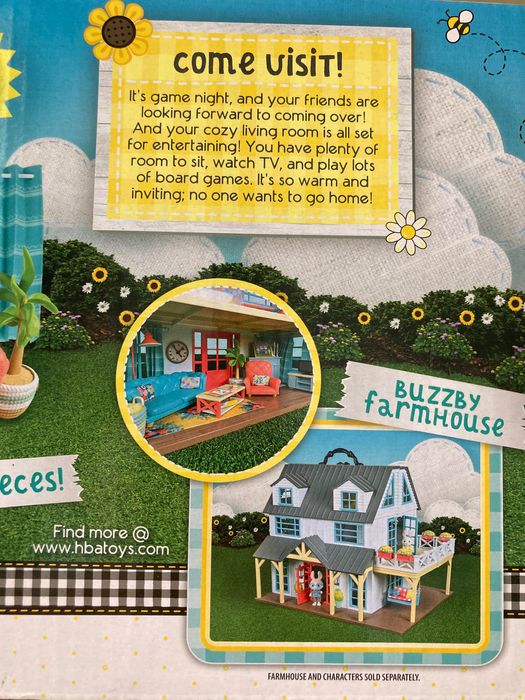 Honey bee acres cozy living room