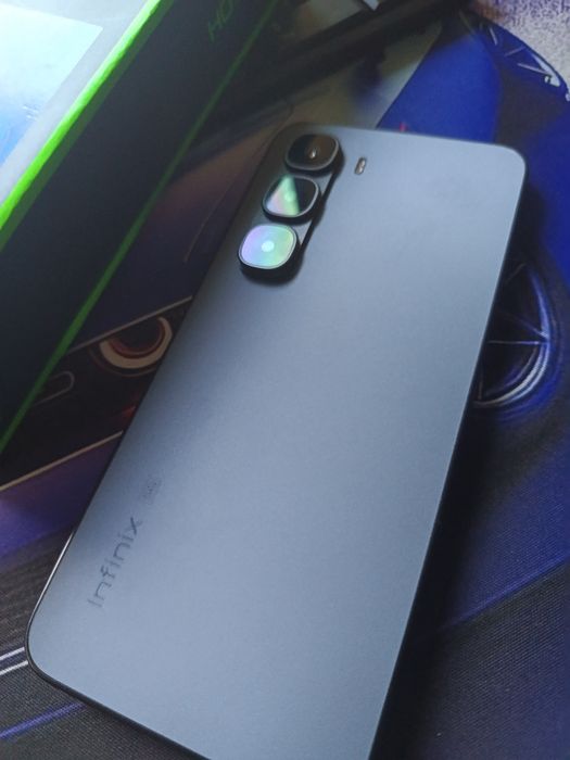 Infinix Hot 60 (5g+)
