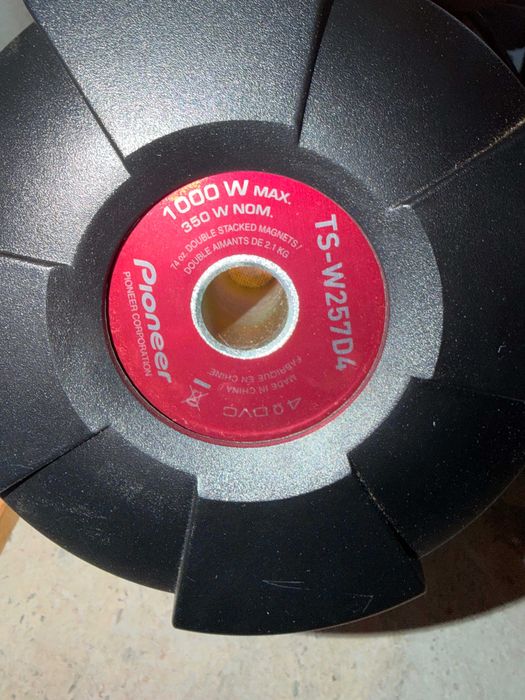pioneer champion series 10 (TS-W257D4) бас каса с усилвател