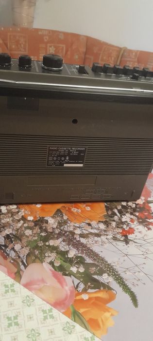 Radio casetofon jvc vintage impecabil