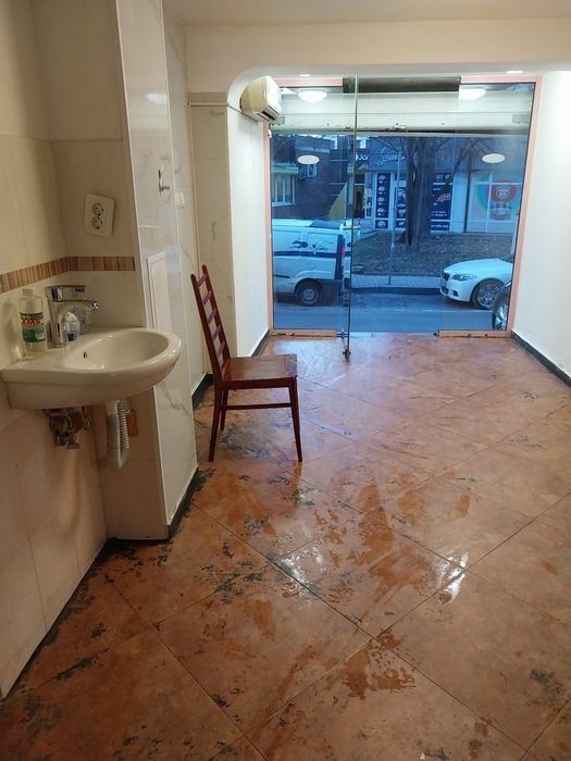 Дава се под наем Магазин в София, Лозенец - 18 кв.м за 298.86 € - Снимка #3