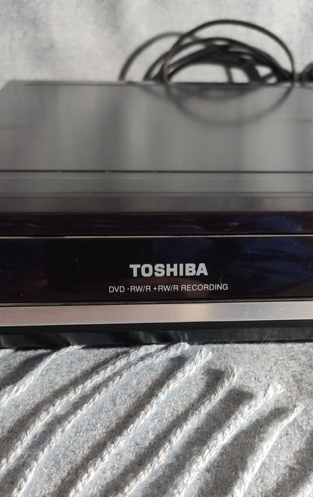 Двд Toshiba D-R400 DVD Recorder Tunerless 1080p