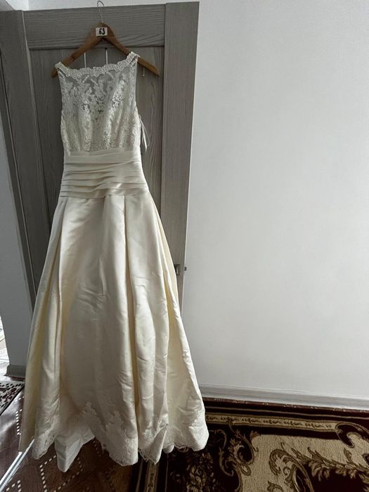 Свадебные платья 2 шт испанский бренд