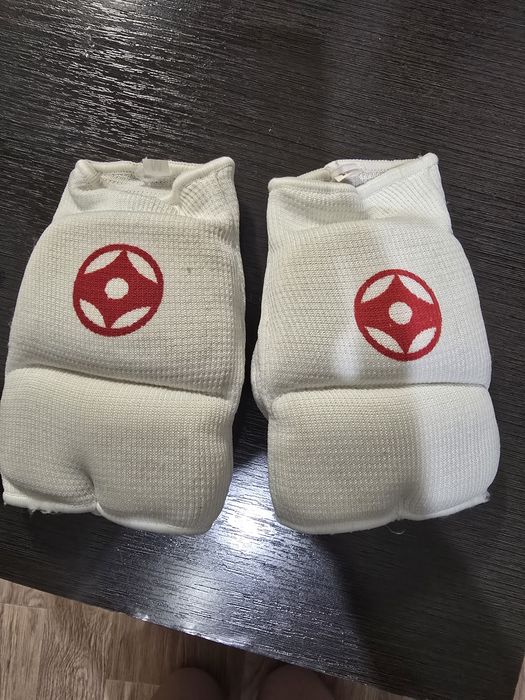 Перчатки киокушинкай каратэ белые размер M