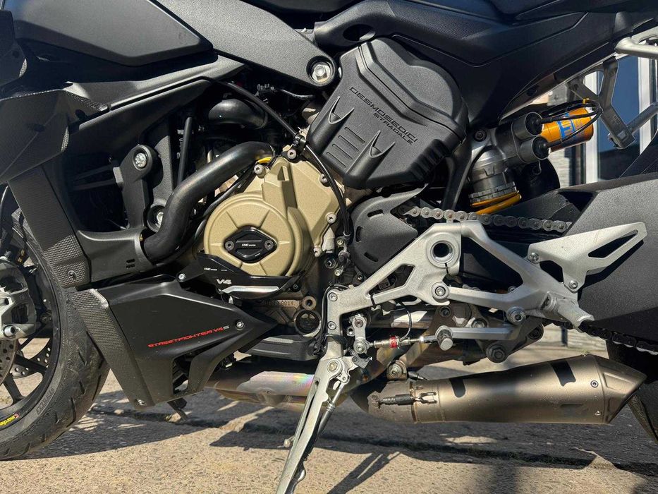 Ducati Streetfighter v4s 2021 Full Carbon Akrapovič  Stare impecabilă.