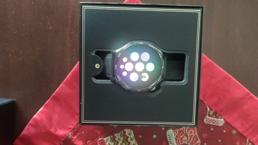 Продавам Huavei watch GT 5