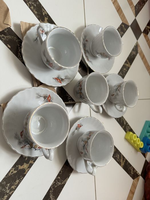 Тарелки набор еще много посуды