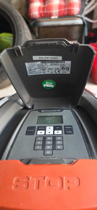 Robot tuns gazonul Husqvarna 310